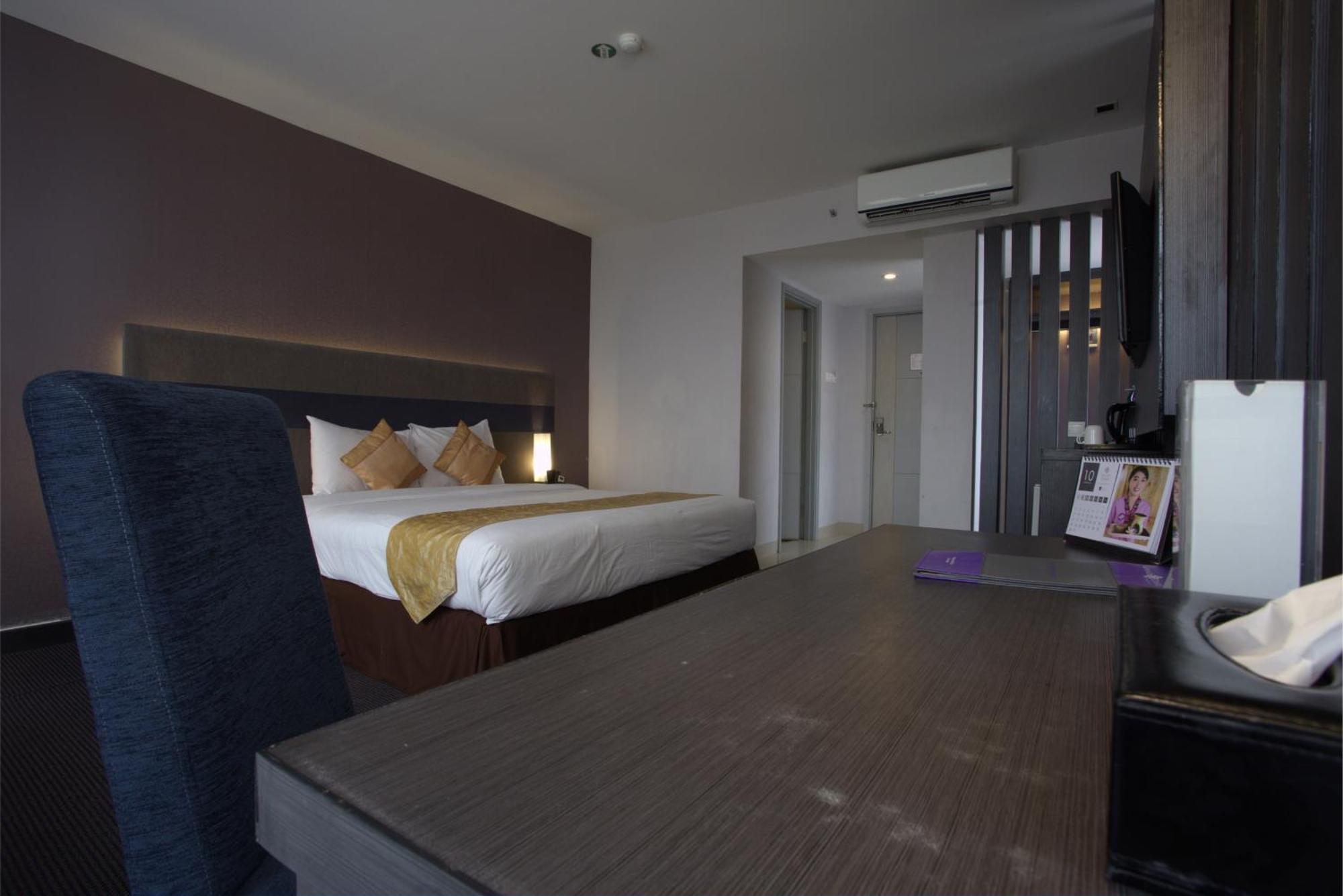 Tjokro Hotel