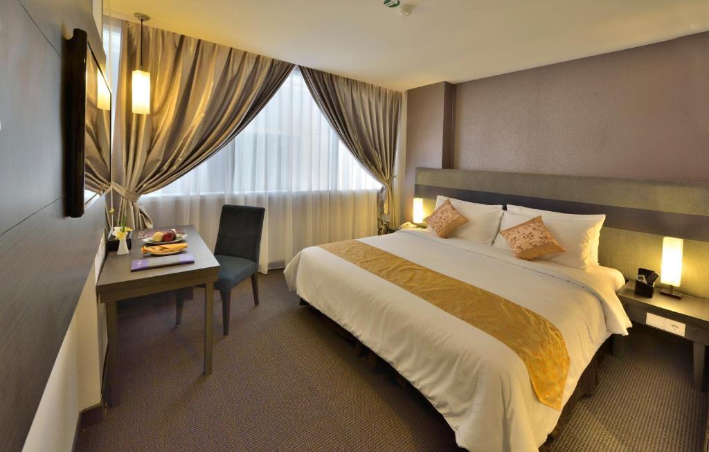 Tjokro Hotel