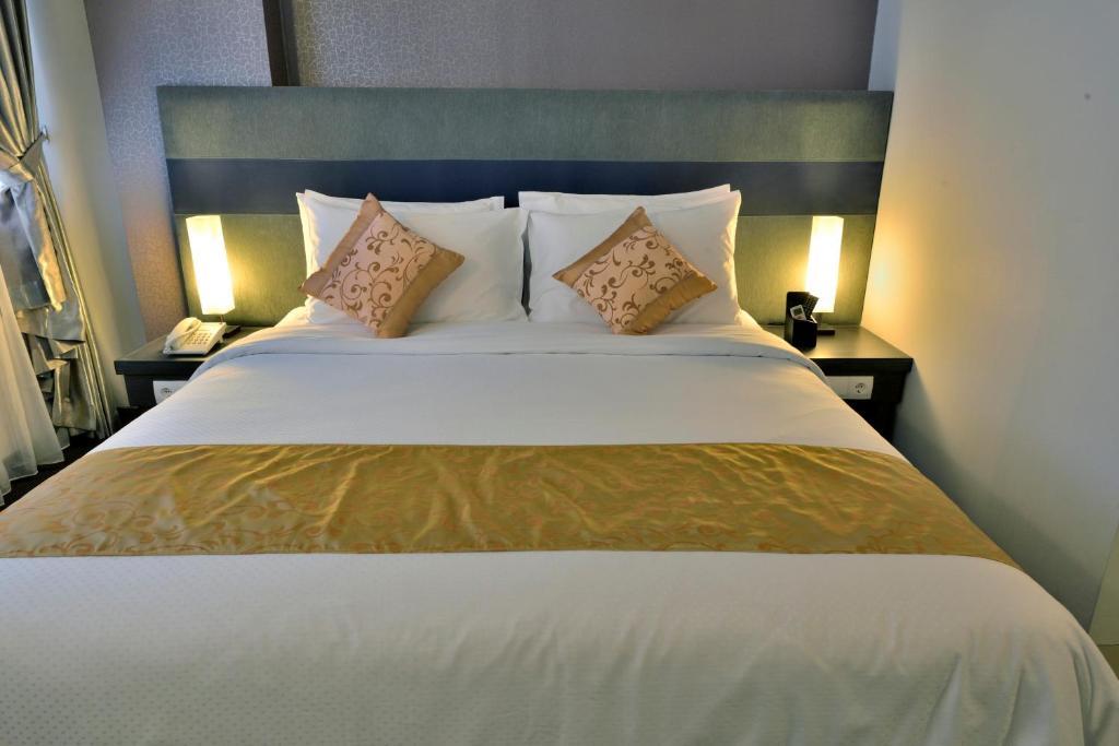 Hotel Tjokro 3*