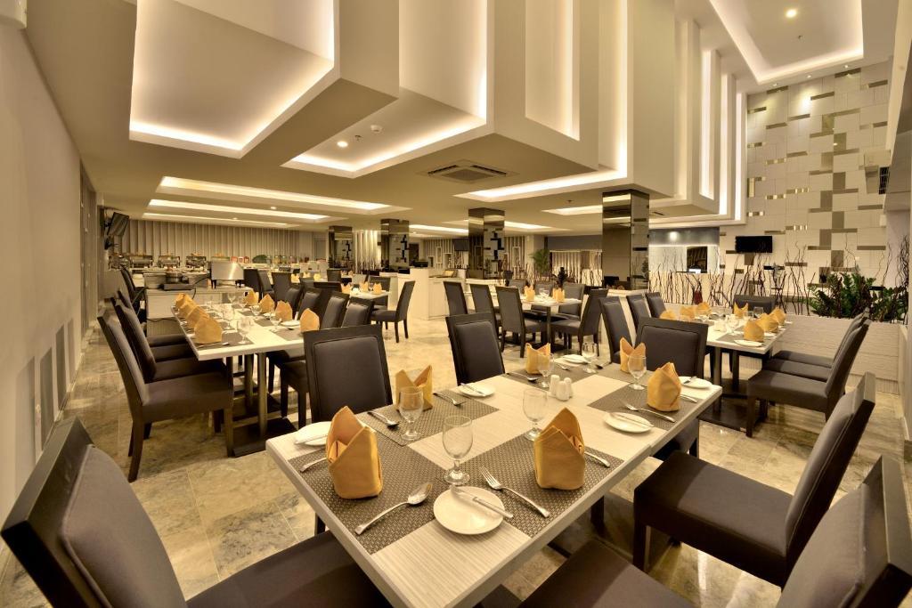 Tjokro Hotel 3*