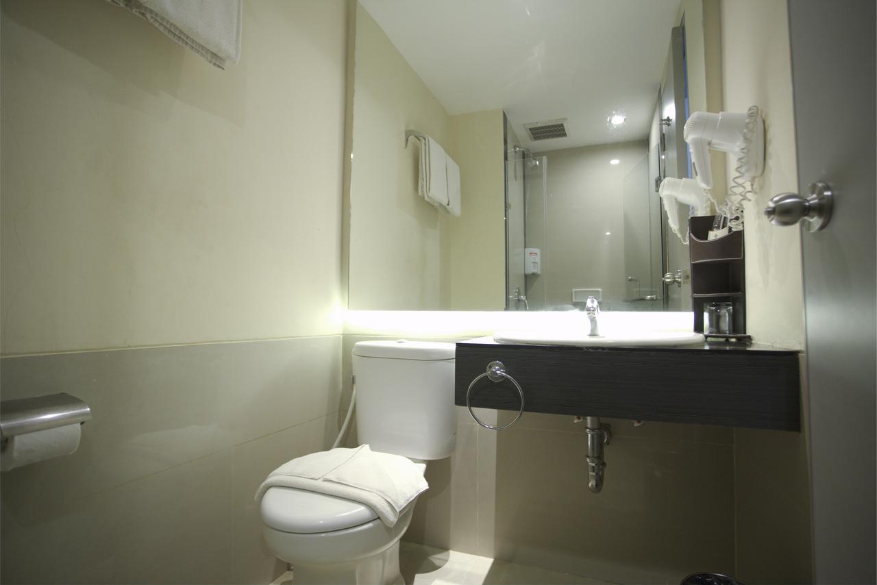 Tjokro Hotel 3*